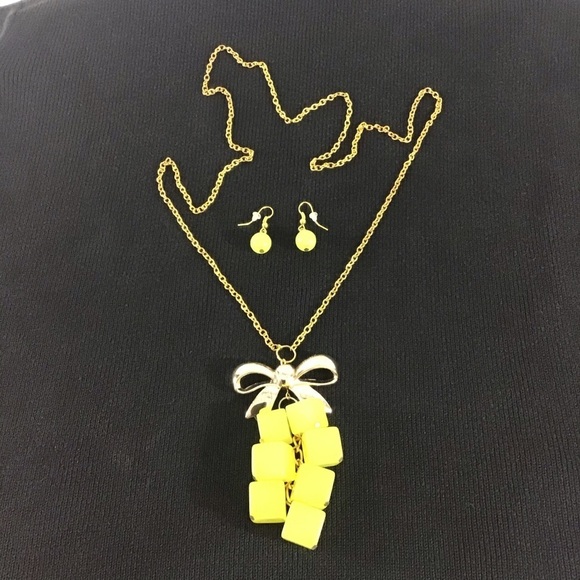 Marysol Jewelry - Necklace and Dangle Earring Set